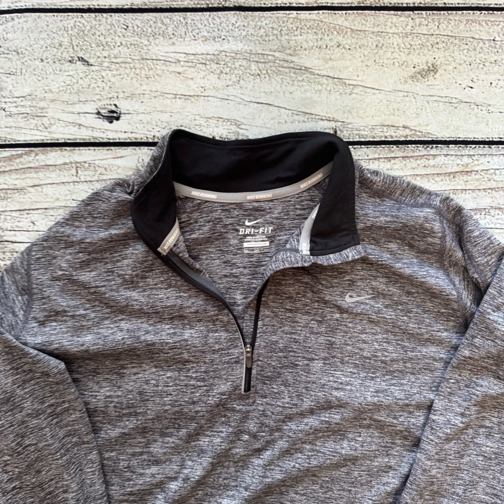 Nike Dri-FIT Running Element 1/2 Zip Pullover XXL‎ Gray Thumbhole Athletic Top - Picture 12 of 12